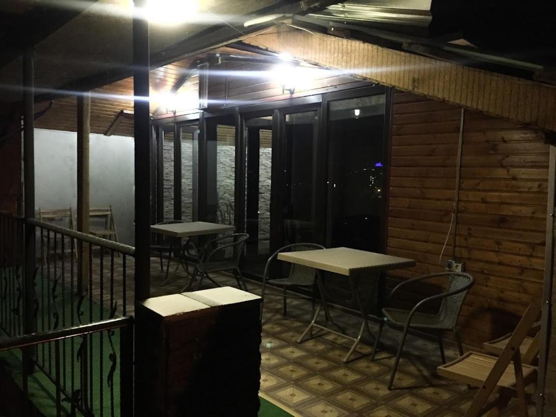 Hotel The Sindh House - Indus Aroma Restaurant Tbilisi Exterior foto