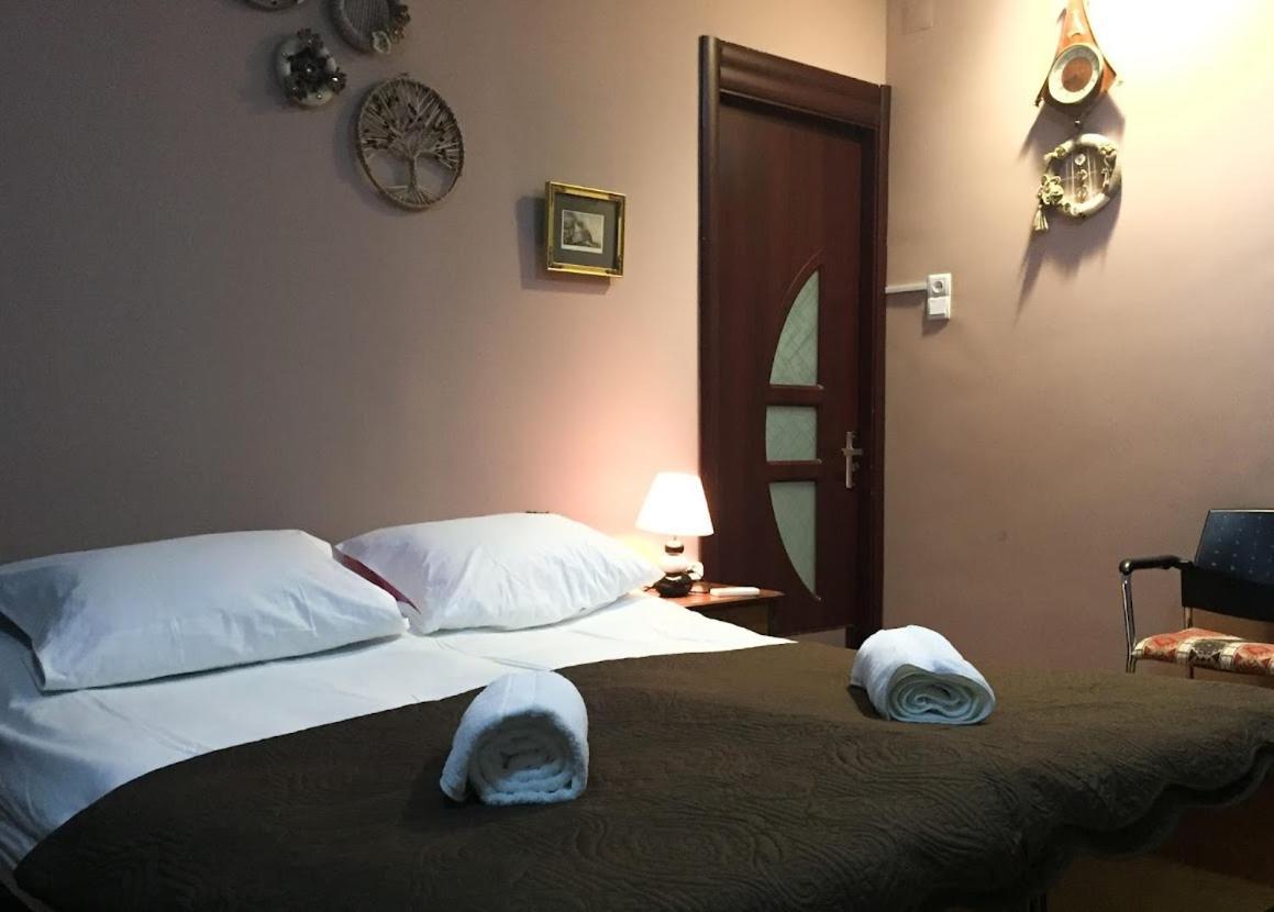 Hotel The Sindh House - Indus Aroma Restaurant Tbilisi Exterior foto